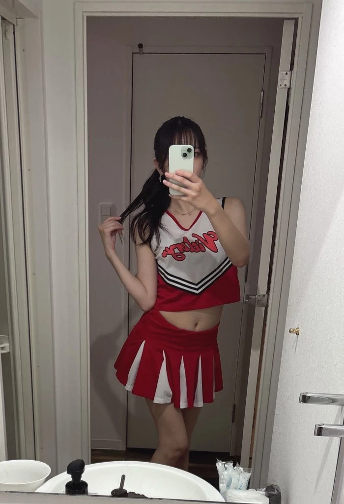 はじめてつけまつ毛付けてみたけど変わってるのかなぁ😣 まあでもちょっと気分は上が…の画像