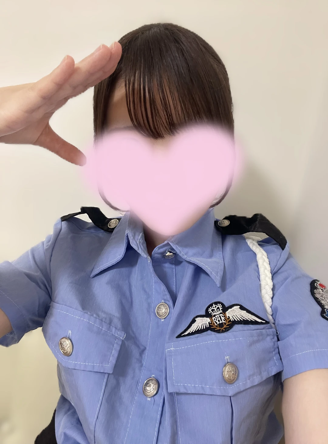 こんばんは🌙 明日【10/28(水)13-17時】出勤です！ コスプレ衣装でお出…画像