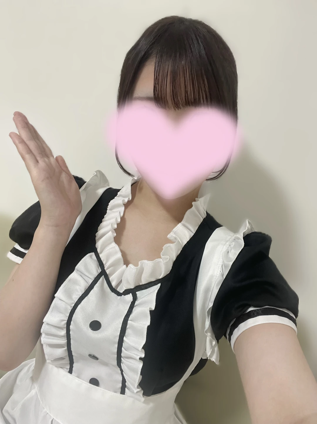こんばんは🌙 明日【10/30(金)13-17時】出勤です！ 明日が最後のハロウ…の画像