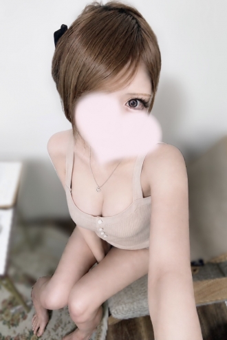 珀(はく) セラピスト写真